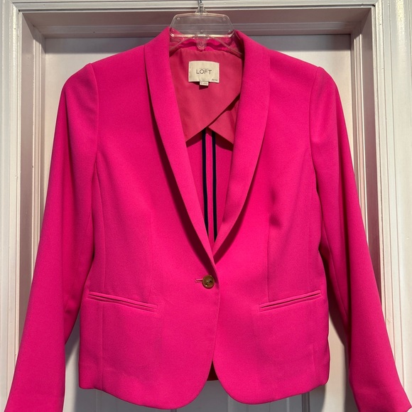 Barbie pink blazer. - Picture 1 of 6